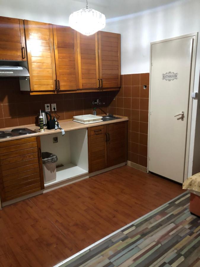 7Dab Apartment Bezeredj Contactless Self -Check-In Budapest Exteriör bild
